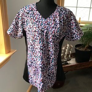 Scrub top. Wonder wink